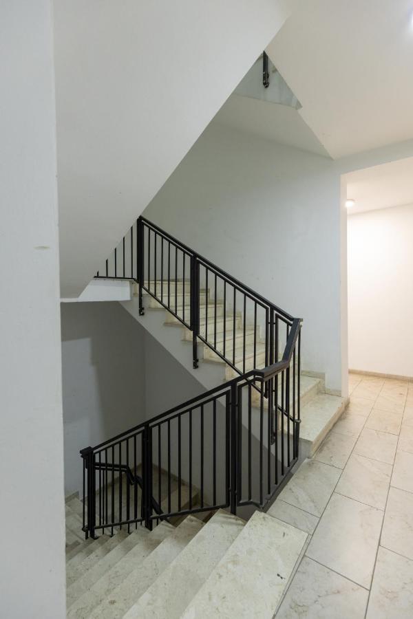 Top Bnb Tirana Buitenkant foto